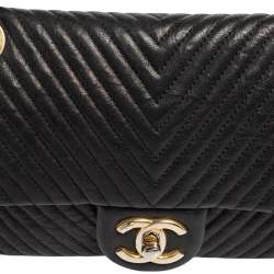 Pre Owned Chanel Black Chevron Leather Small Classic Flap Bag