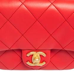 Pre Owned Chanel Coral Red Quilted Leather Small Circular Top Handle Bag