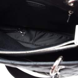 مملوكة مسبقًا Chanel Black Quilted Caviar Leather Grand Shopper Tote