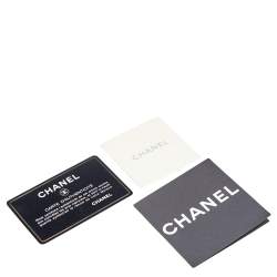 مملوكة مسبقًا محفظة بسلسلة شانيل جلد مبطن لامع برتقالي زهري مزين سي سي 