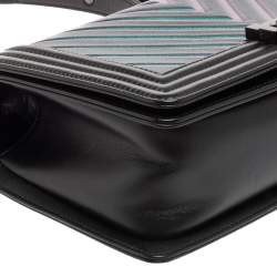 Pre Owned حقيبة شانيل بوي جلد شيفرون إيرسيدنت أسود متوسطة 