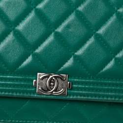 Pre Owned Chanel Green Quilted Leather Boy Wallet on Chain