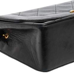 Pre Owned Chanel Black Quilted Leather Diana Flap Bag