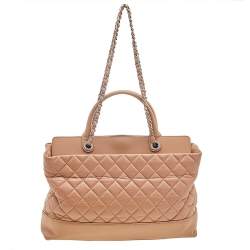 مملوكة مسبقًا حقيبة يد توتس شانيل شوبر جلد مبطن بيج سي سي