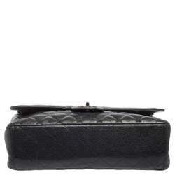 Pre Owned حقيبة شانيل ماكسي كلاسيك جلد كافيار أسود مبطن بقلاب مزدوج