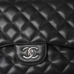 Pre Owned حقيبة شانيل "جامبو كلاسيك" جلد كافيار مبطن أسود بقلاب مزدوج 