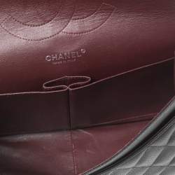 Pre Owned حقيبة شانيل "جامبو كلاسيك" جلد كافيار مبطن أسود بقلاب مزدوج 