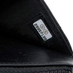 Pre Owned Chanel Black Quilted Leather Trendy CC Wallet On Chain