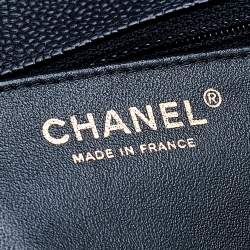 مملوكة مسبقًا Chanel Black Quilted Caviar Leather Jumbo Classic Single Flap Bag