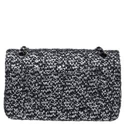 مملوكة مسبقًا Chanel Black/Silver Quilted Tweed and Leather Medium Classic Double Flap Bag