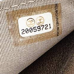 Pre Owned محفظة شانيل بوي جلد مبطن أخضر موس بسلسلة