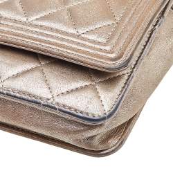 Pre Owned محفظة شانيل بوي جلد مبطن أخضر موس بسلسلة