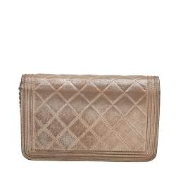 Pre Owned محفظة شانيل بوي جلد مبطن أخضر موس بسلسلة