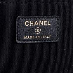 Pre Owned Chanel Black Quilted Leather Small Vanity Case Bag