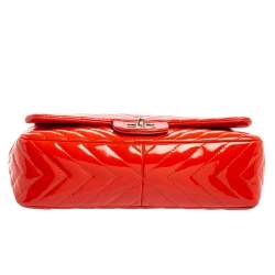 مملوكة مسبقًا Chanel Orange Chevron Patent Leather Jumbo Classic Single Flap Bag