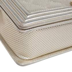 Pre Owned حقيبة شانيل بوي نيو جلد مخرمة ذهبية ميتالك متوسطة