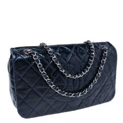 Pre Owned Chanel Navy Blue Quilted Cracked Patent Calfskin CC Flap Bag