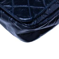 Pre Owned Chanel Navy Blue Quilted Cracked Patent Calfskin CC Flap Bag