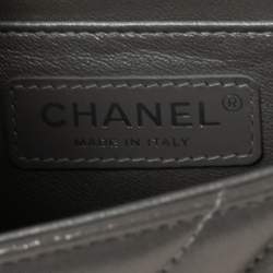 مملوكة مسبقًا Chanel Grey Shimmer Chevron Suede Mini CC Square Flap Bag