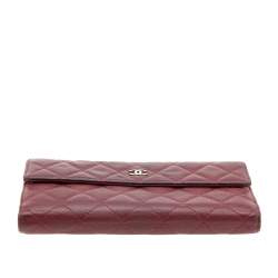 مملوكة مسبقًا محفظة شانيل فرينش جلد كافيار مبطن أحمر داكن بقلاب طويلة 