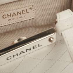Pre Owned Chanel White Quilted Leather Mini Label Click Tote