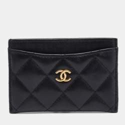 مملوكة مسبقًا Chanel Black Quilted Leather CC Card Holder