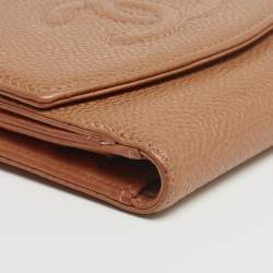 مملوكة مسبقًا محفظة شانيل "فرينش" قلاب مزين سي سي جلد كافيار ميتاليك