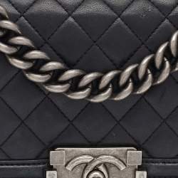 Pre Owned حقيبة شانيل بوي جلد مبطن أسود بقلاب