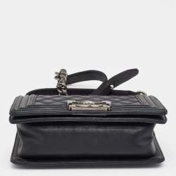 Pre Owned حقيبة شانيل بوي جلد مبطن أسود بقلاب