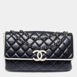 Chanel Black/White Quilted Leather Large Vintage Maxi Divine Cruise Classic  Flap Bag Chanel
