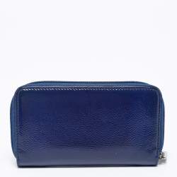 Pre Owned Chanel Blue Patent Leather CC Timeless Zip Around Wallet