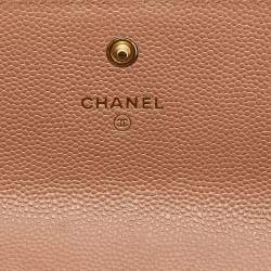 مملوكة مسبقًا Chanel Beige Caviar Chevron Quilted Leather Boy Flap Wallet