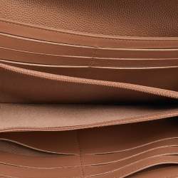 مملوكة مسبقًا Chanel Beige Caviar Chevron Quilted Leather Boy Flap Wallet