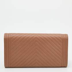 مملوكة مسبقًا Chanel Beige Caviar Chevron Quilted Leather Boy Flap Wallet