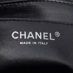 Pre Owned Chanel Black Quilted Caviar Leather Jumbo Classic Single Flap Bag