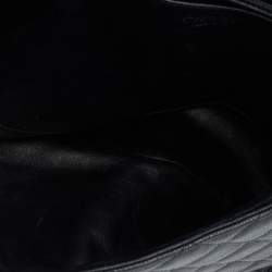 Pre Owned Chanel Black Quilted Caviar Leather Jumbo Classic Single Flap Bag