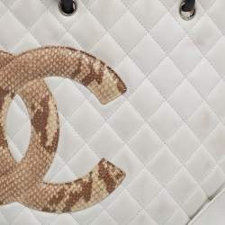 مملوكة مسبقًا Chanel White/Black Quilted Leather and Python Embossed Small Ligne Cambon Tote
