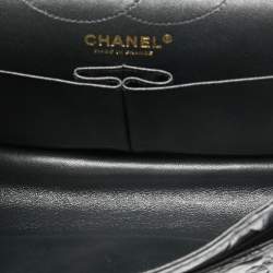 Pre Owned Chanel Black Textured Leather Reissue 2.55 Classic 226 Flap Bag