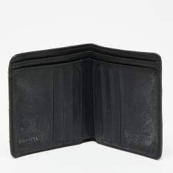 مملوكة مسبقًا Chanel Black Quilted Leather Bifold Wallet