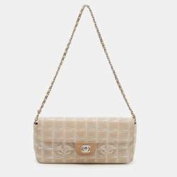 مملوكة مسبقًا حقيبة شانيل ترافيل لين إي / دبليو كانفاس بيج مبطن بقلاب