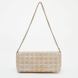 مملوكة مسبقًا حقيبة شانيل ترافيل لين إي / دبليو كانفاس بيج مبطن بقلاب