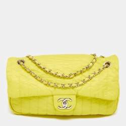 dramatisk Happening status Chanel Lime Yellow Vertical Quilted Nylon Easy Flap Bag Chanel | TLC