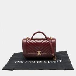 Pre Owned Chanel Red Chevron Leather Classic Top Handle Bag