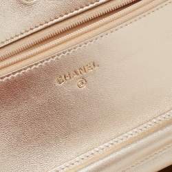 Pre Owned محفظة بسلسلة شانيل كلاسيك جلد وساتان مبطن ذهبي/أسود بقلاب