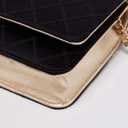 Pre Owned محفظة بسلسلة شانيل كلاسيك جلد وساتان مبطن ذهبي/أسود بقلاب