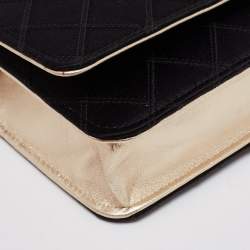 Pre Owned محفظة بسلسلة شانيل كلاسيك جلد وساتان مبطن ذهبي/أسود بقلاب