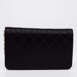 Pre Owned محفظة بسلسلة شانيل كلاسيك جلد وساتان مبطن ذهبي/أسود بقلاب