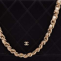 Pre Owned محفظة بسلسلة شانيل كلاسيك جلد وساتان مبطن ذهبي/أسود بقلاب