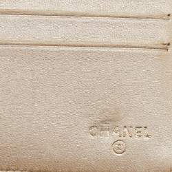 مملوكة مسبقًا محفظة شانيل كاميليا جلد أسود بقلاب