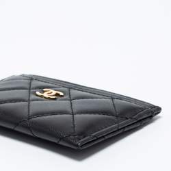مملوكة مسبقًا Chanel Black Quilted Lambskin Leather Classic Card Holder